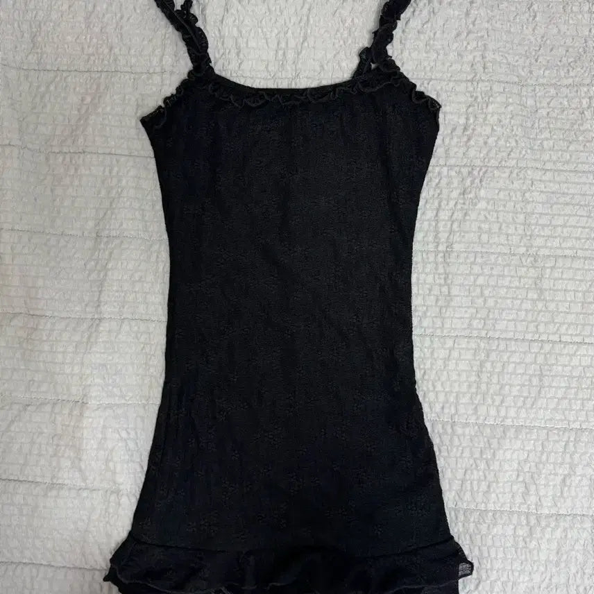 [BUNJANG] Black Mini Dress with Frill and String Detail / 블랙 미니 원피스 프릴 끈 포인트