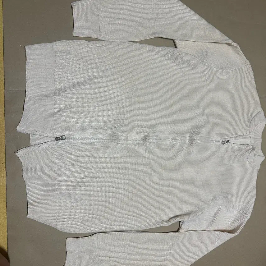 [BUNJANG] Unused Ivory Zip-up Knit Sweater / 미사용 남성 아이보리 집업 니트 스웨터