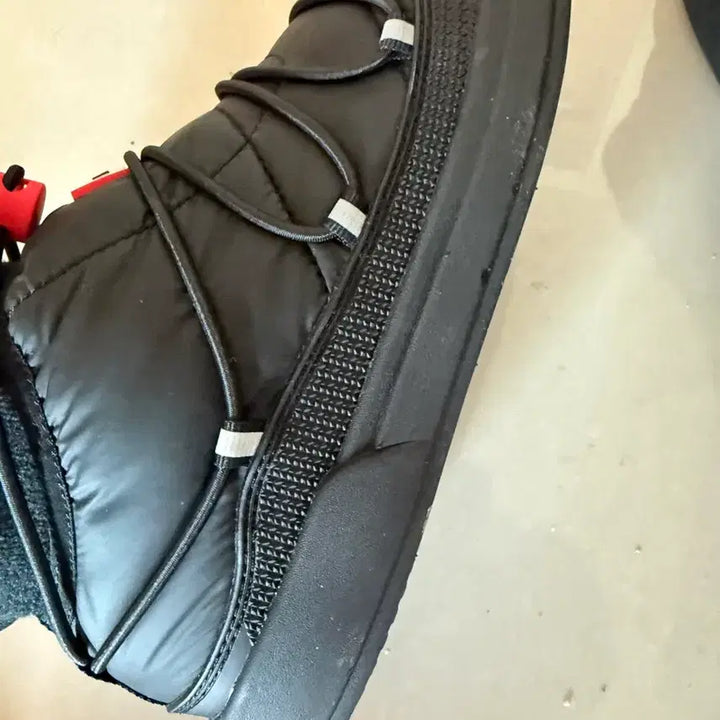 [BUNJANG] Hunter In &amp; Out Puffer Lace-Up Boots Black 230 / 헌터 인앤아웃 푸퍼 레이스업 부츠 블랙 230