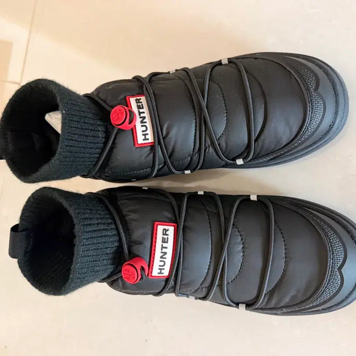 [BUNJANG] Hunter In &amp; Out Puffer Lace-Up Boots Black 230 / 헌터 인앤아웃 푸퍼 레이스업 부츠 블랙 230