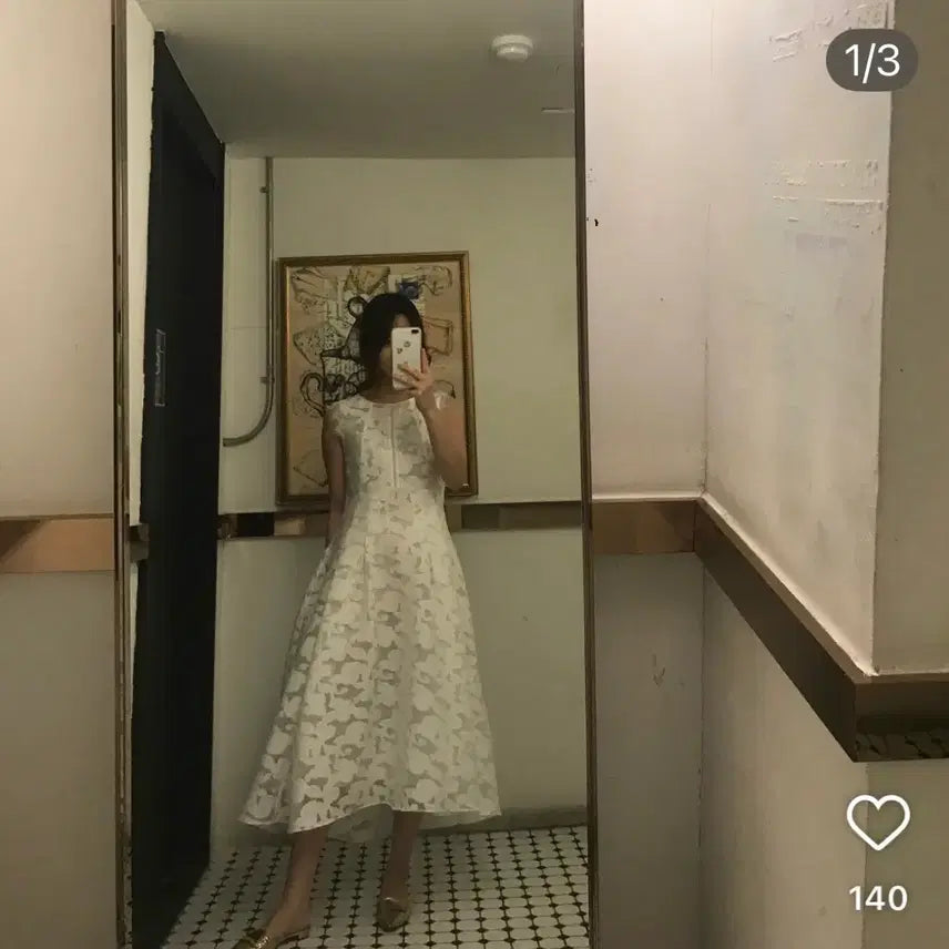 [BUNJANG] Gemma Bella White Floral Maxi Dress / 젬마벨라 디자이너 화이트 맥시 원피스, 청순. 여성스러움