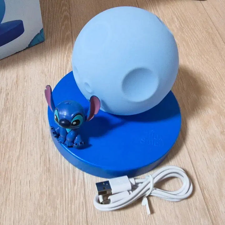 [BUNJANG] Megabox Stitch Mood Lamp / 메가박스 스티치 무드등