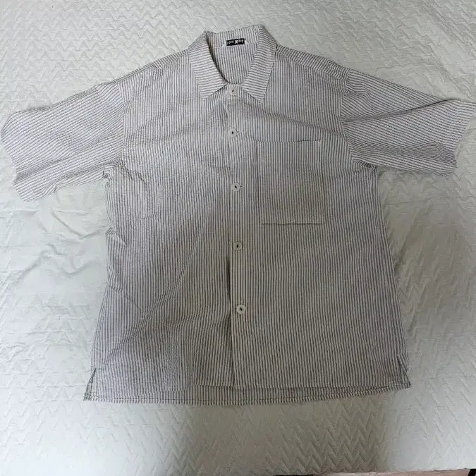 [SOLD OUT] 스트라이프 시어서커 셔츠 (아이보리 L 사이즈)