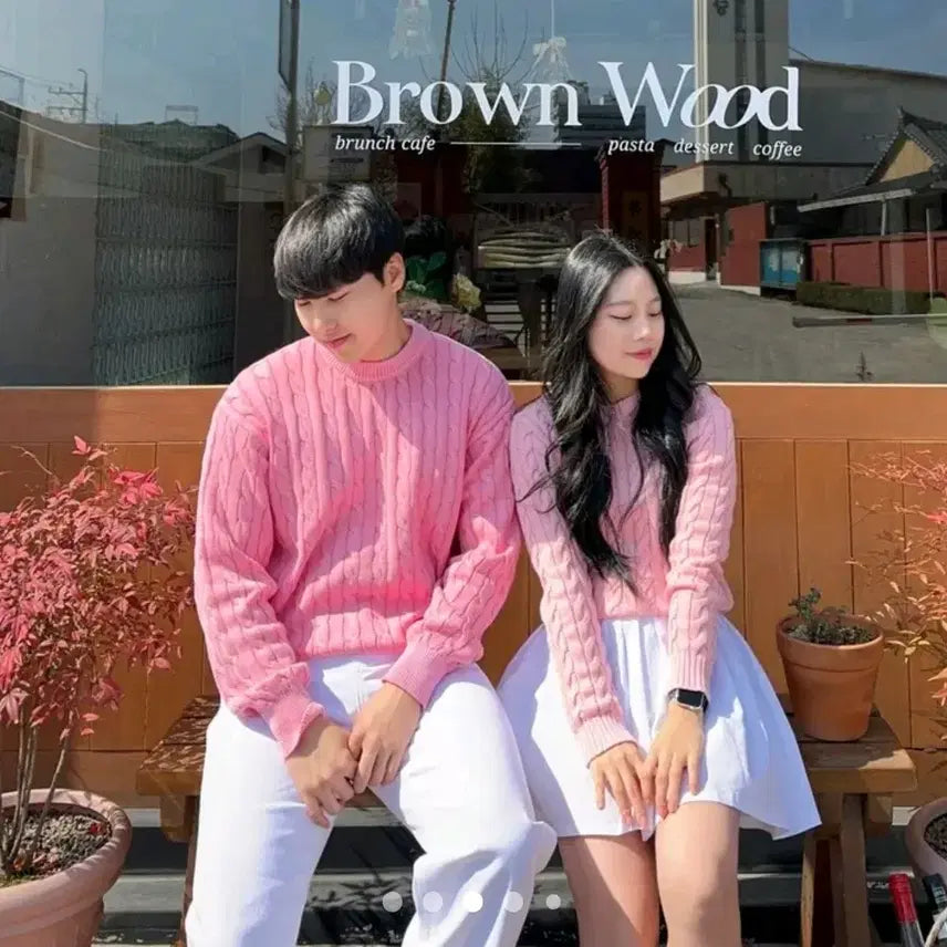 [BUNJANG] Mongshel Couple Semi-Crop Cable Knit Top / 봄 커플 시밀러룩 몽쉘커플 세미크롭 케이블 니트 피크먼트 오버핏  벚꽃