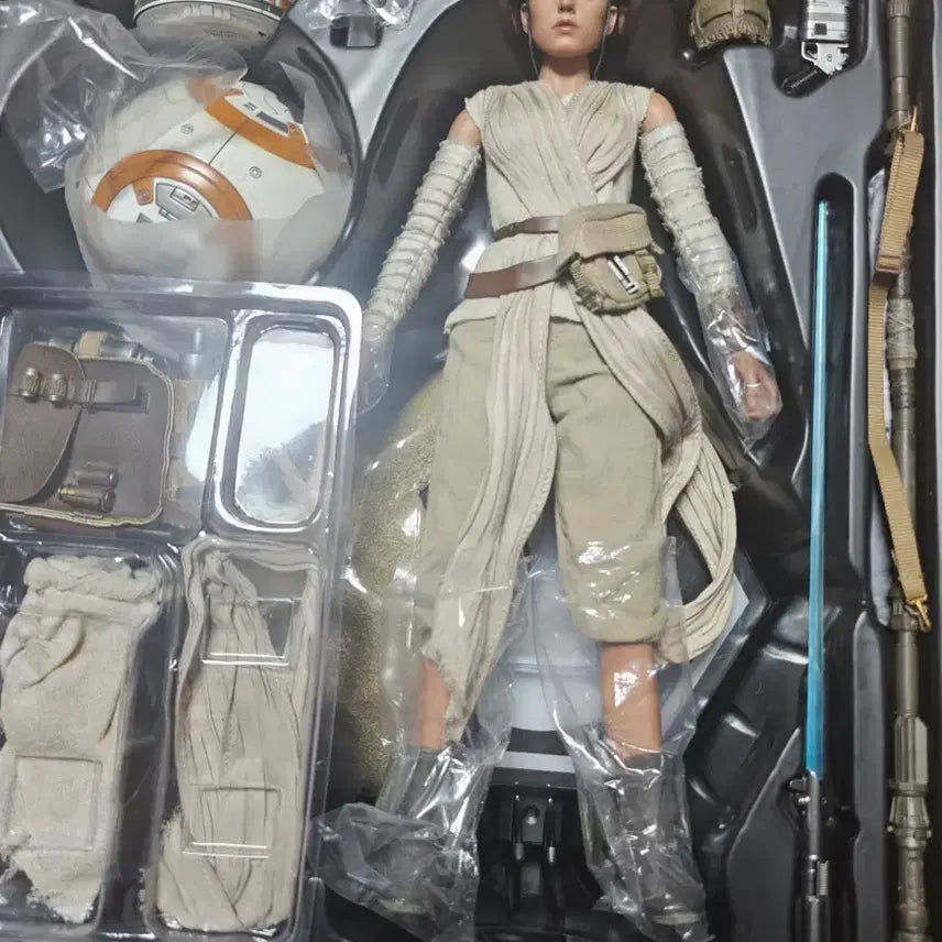 [SOLD OUT] 핫토이 스타워즈 레이 bb8 합본팩