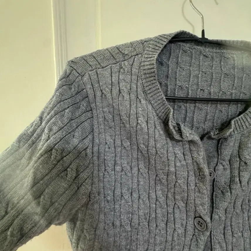 [BUNJANG] Gray Cable Knit Cardigan / 회색 꽈배기 니트 가디건