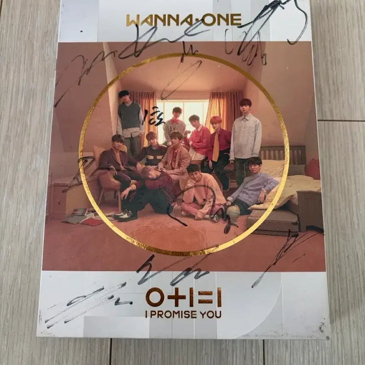 [BUNJANG] Wanna One Signed Album / 워너원 전원 싸인반 싸게 팝니다 (박지훈 싸인)
