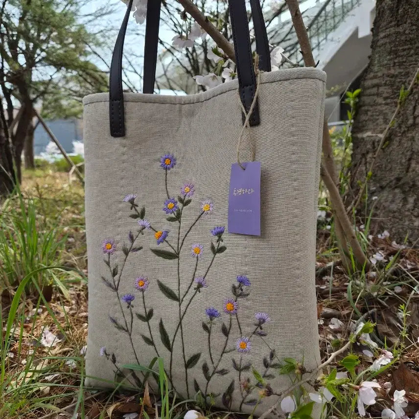[BUNJANG] Hand-embroidered Wildflower Shoulder Bag / 들꽃자수 숄더백