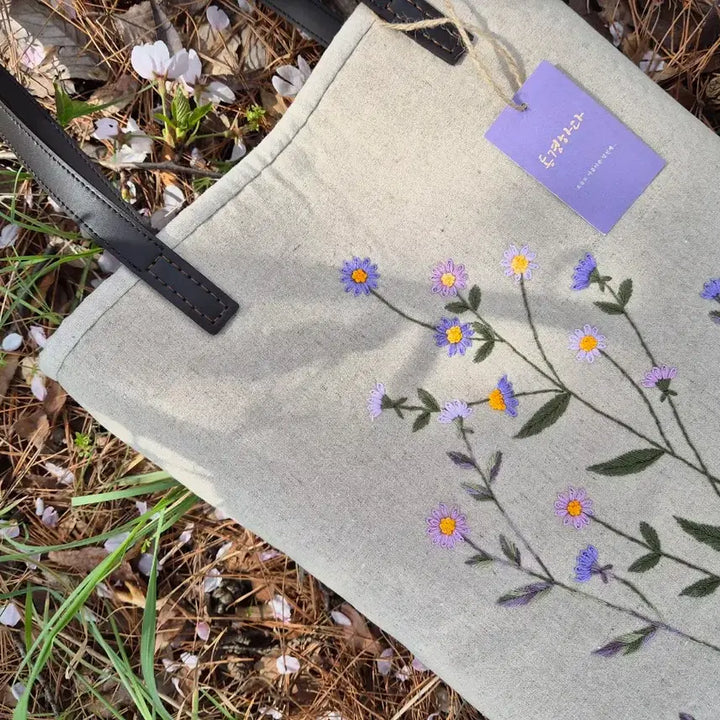 [BUNJANG] Hand-embroidered Wildflower Shoulder Bag / 들꽃자수 숄더백