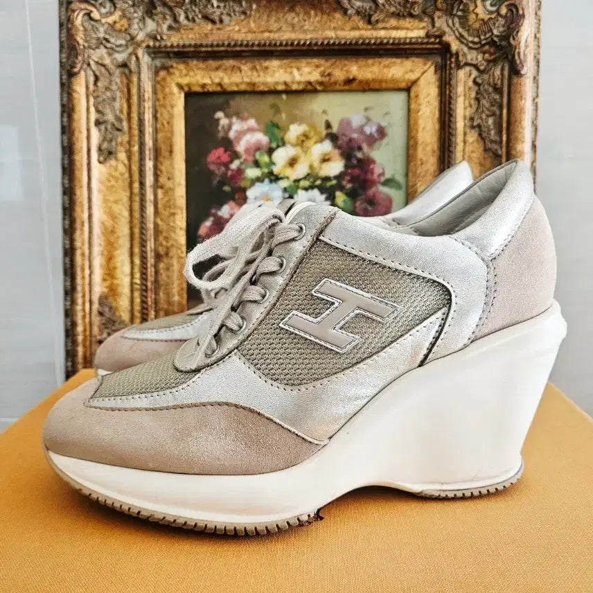 [SOLD OUT] 호간 정품 키높이 9cm 운동화 235