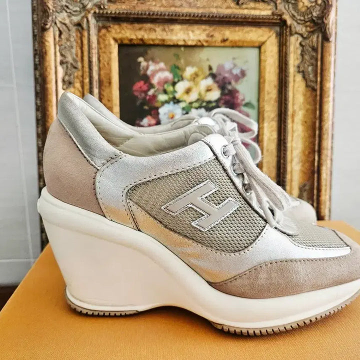 [SOLD OUT] 호간 정품 키높이 9cm 운동화 235