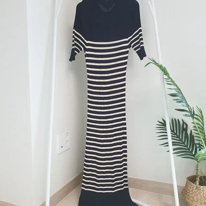 [BUNJANG] COS Striped Ribbed Knit Long Dress / 코스cos 스트라이프 골지니트 반팔롱원피스