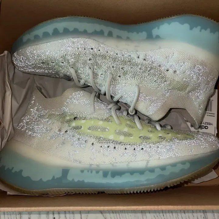 [BUNJANG] Adidas Yeezy 380 Alien Blue Reflective Sneakers / 이지 380 에일리언 블루 리플렉티브 265