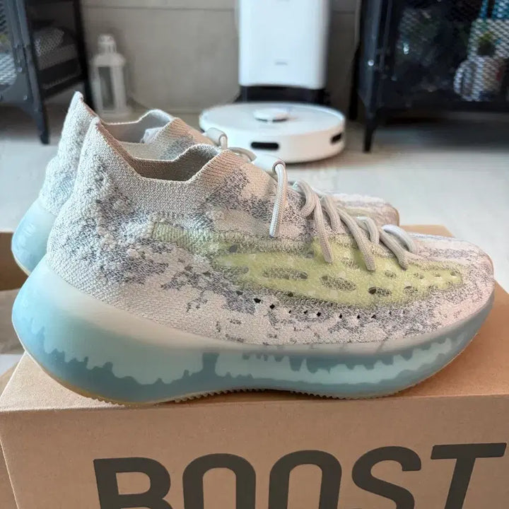 [BUNJANG] Adidas Yeezy 380 Alien Blue Reflective Sneakers / 이지 380 에일리언 블루 리플렉티브 265