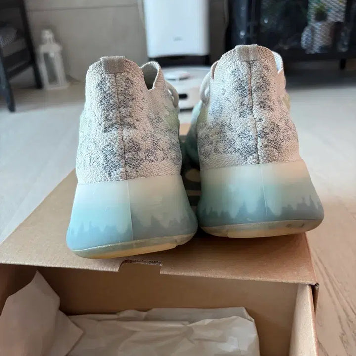 [BUNJANG] Adidas Yeezy 380 Alien Blue Reflective Sneakers / 이지 380 에일리언 블루 리플렉티브 265