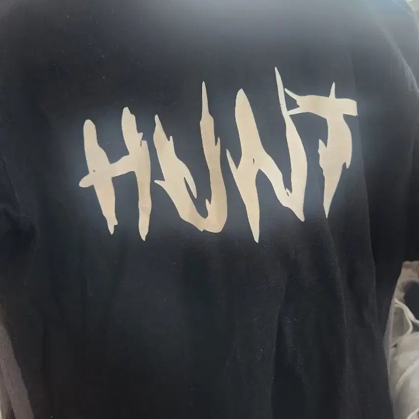 [BUNJANG] Guckkasten Hunt T-shirt / [오늘만 4만원] 국카스텐 헌트 티셔츠
