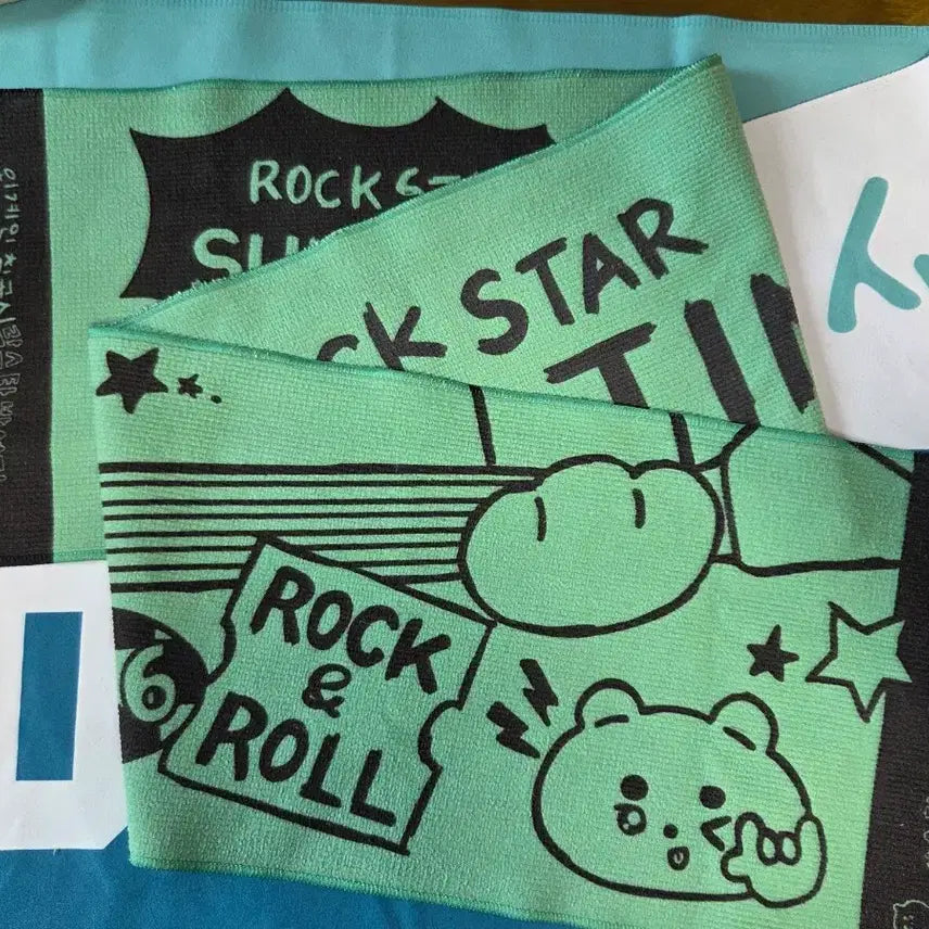 [BUNJANG] DAY6 Letter Nim Rockstar Towel Slogan / 데이식스 레터님 락스타 타올 슬로건 방