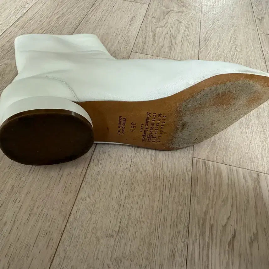 [BUNJANG] Maison Margiela Tabi Boots White / 메종 마르지엘라 타비