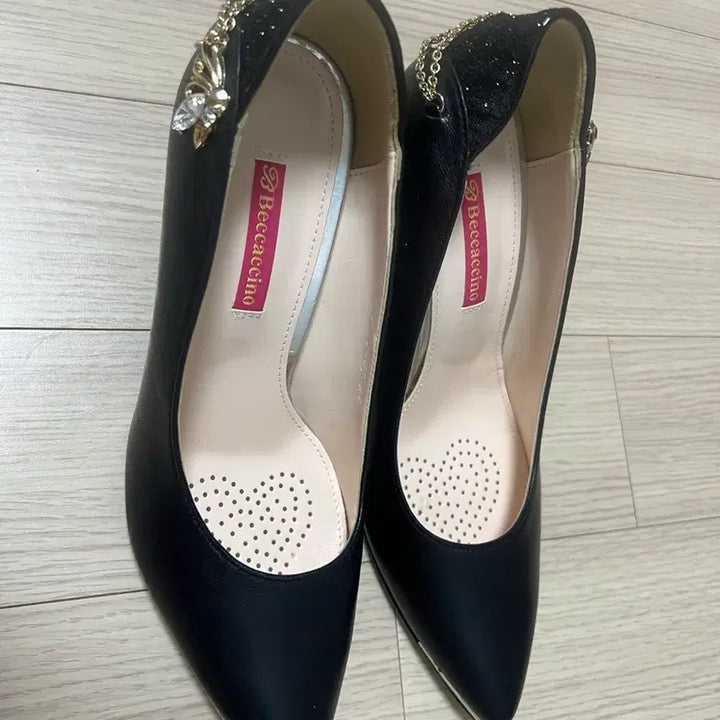 [BUNJANG] Becchino &amp; Sera Blossom Suede Pumps - Black / 베카치노 240E + 세라 블라썸 스웨이드 37