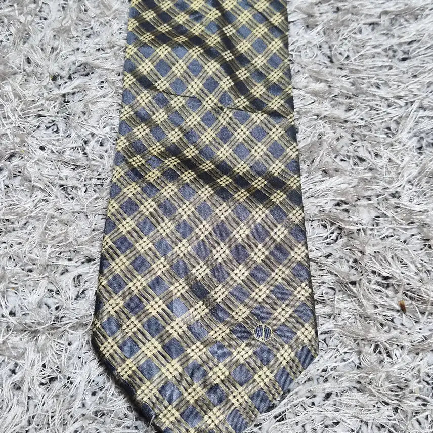 [BUNJANG] Dunhill Striped Pattern Necktie / 던힐Dunhill 사선 패턴 넥타이 Free - N26