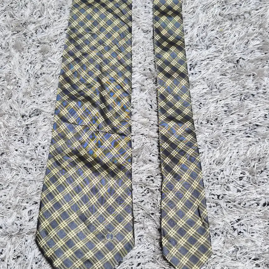 [BUNJANG] Dunhill Striped Pattern Necktie / 던힐Dunhill 사선 패턴 넥타이 Free - N26
