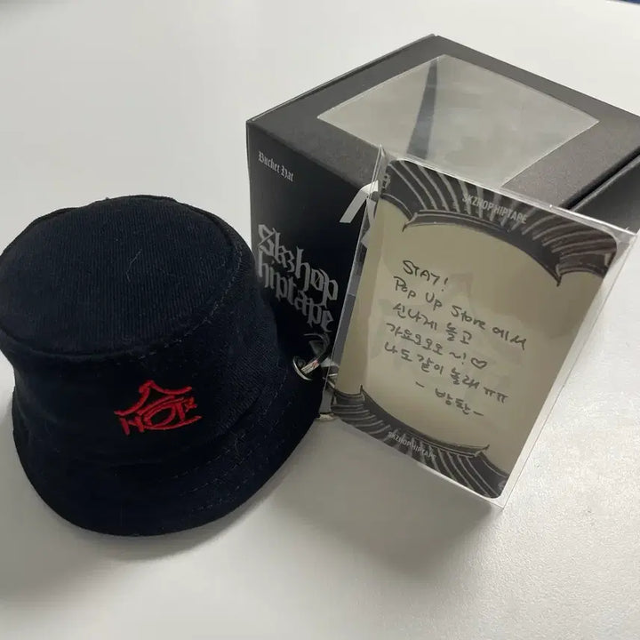 [BUNJANG] Stray Kids SKZOO Bucket Hat Keyring / 스키즈 합 팝업 스키주 버킷햇 키링 양도