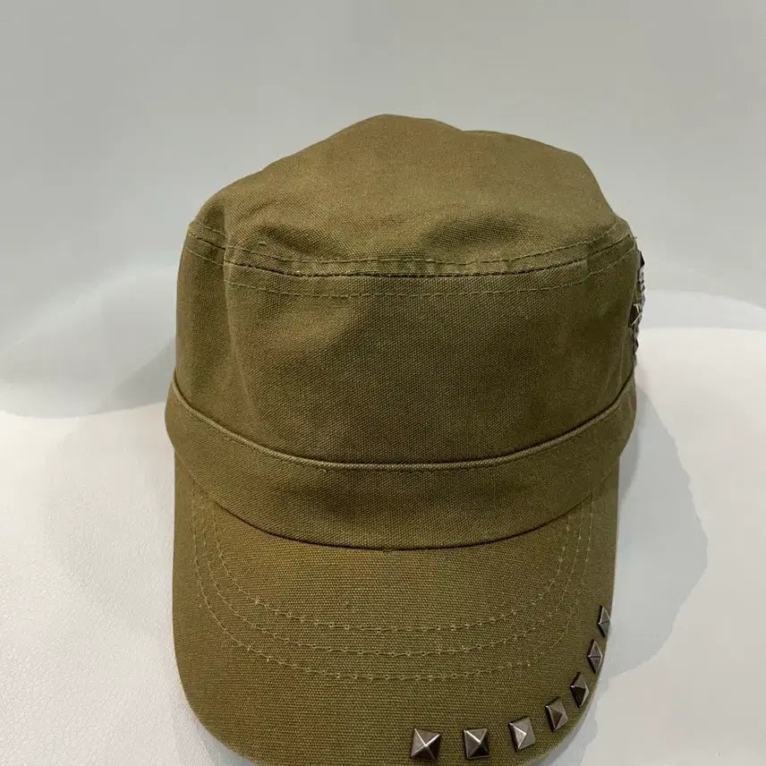 [BUNJANG] MLB New York Yankees Studded Khaki Cadet Hat / MLB 뉴욕 양키스 스터드 장식 카키 캡모자(y2k)