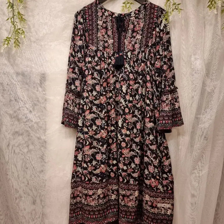 [BUNJANG] Thursday Island Rayon Floral Print 7-Sleeve Mini Dress / 최상급 보더 미니 원피스 7부소매 레이온 S 써스데이아일랜드