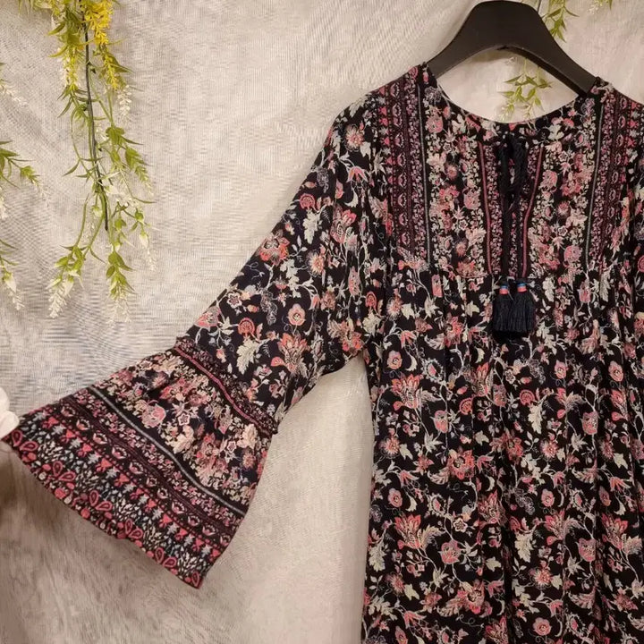 [BUNJANG] Thursday Island Rayon Floral Print 7-Sleeve Mini Dress / 최상급 보더 미니 원피스 7부소매 레이온 S 써스데이아일랜드