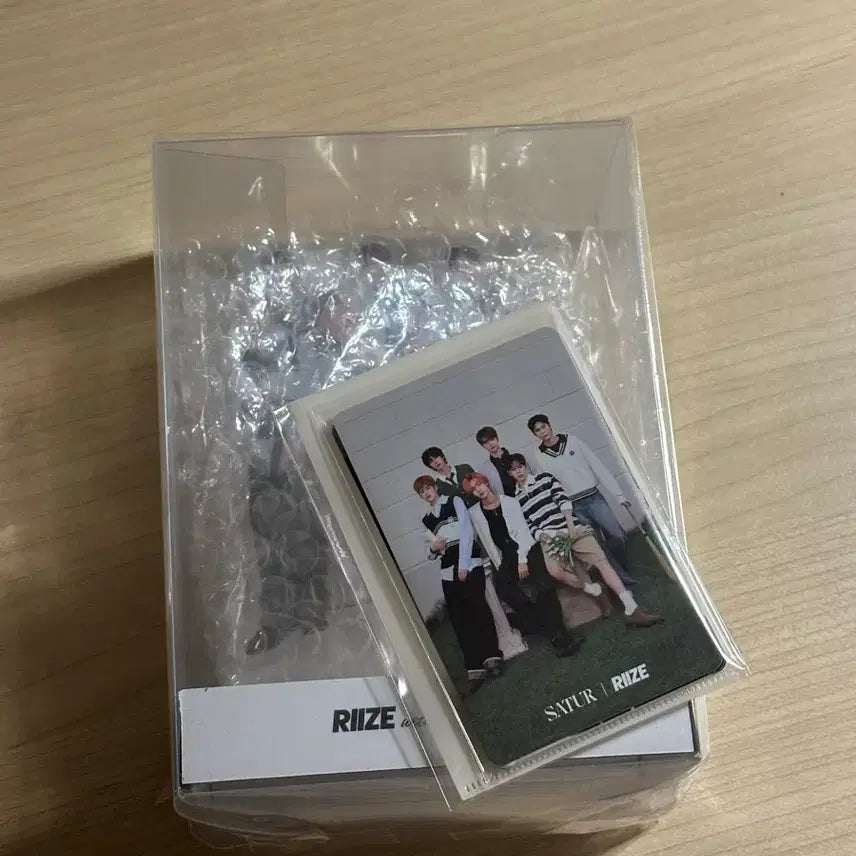 [BUNJANG] RIIZE Setter Standee and Photocard Bundle Set / 라이즈 세터 등신대 포카 일괄양도