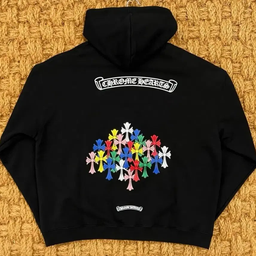[BUNJANG] CH Multicolor Cross Hoodie / CH 멀티컬러 크로스 블랙 후드티