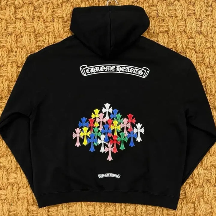 [BUNJANG] CH Multicolor Cross Hoodie / CH 멀티컬러 크로스 블랙 후드티