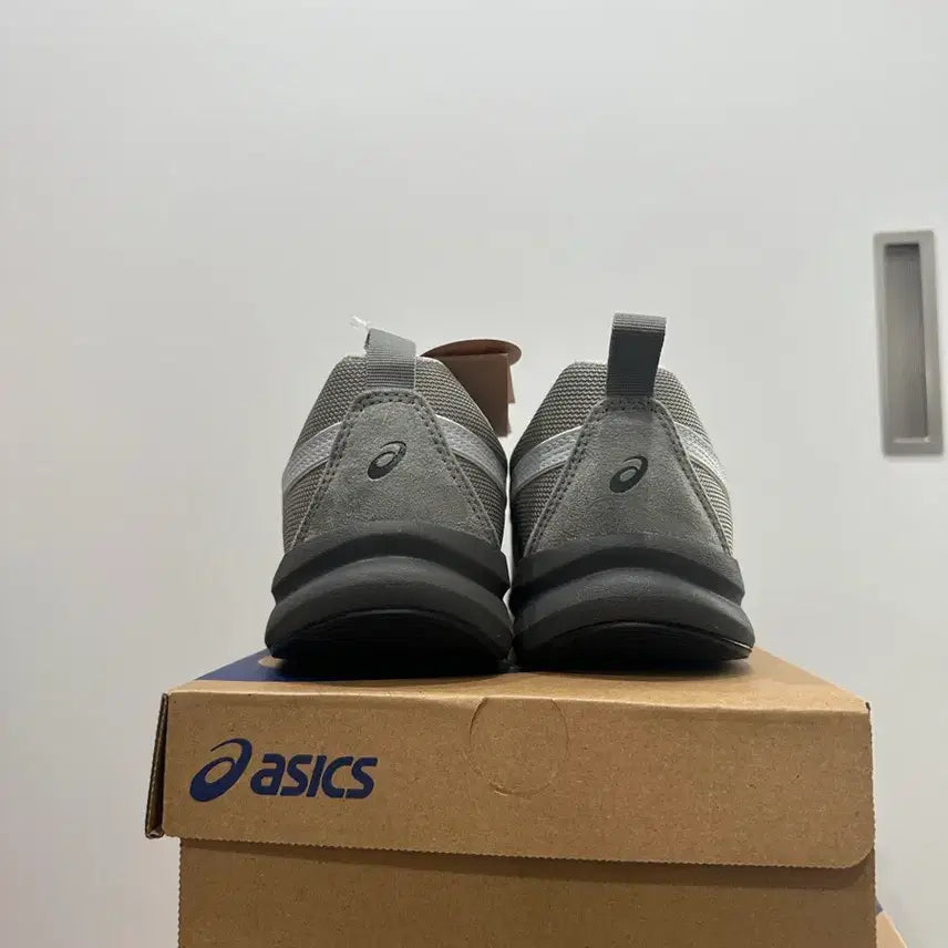 [BUNJANG] Asics Life Walker Gray Sneakers 245mm / (새상품) 아식스 라이프워커 그레이 245mm