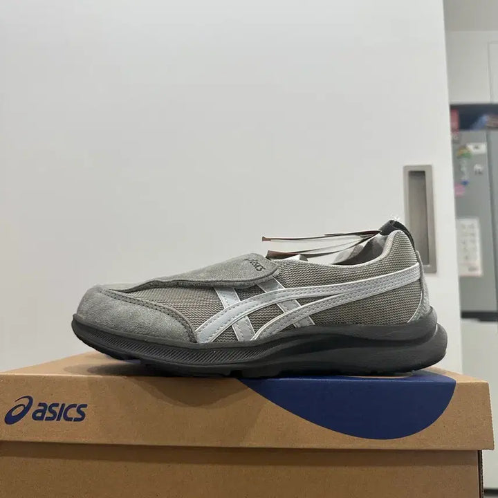[BUNJANG] Asics Life Walker Gray Sneakers 245mm / (새상품) 아식스 라이프워커 그레이 245mm