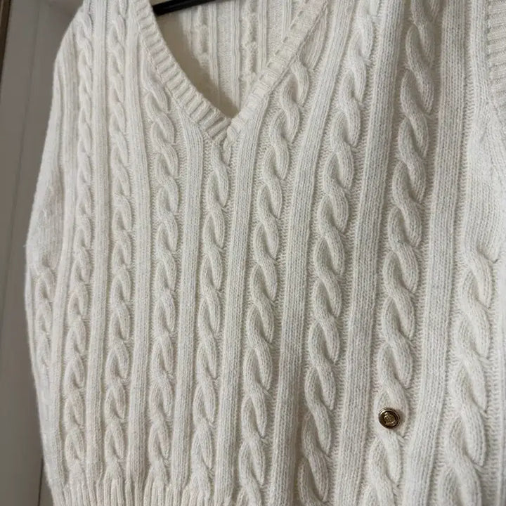 [SOLD OUT] 틸아이다이 니트 베스트