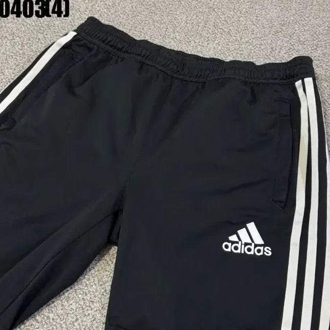 [BUNJANG] Adidas Three-Stripe Training Pants Black (Size 160) / 160 아디다스 삼선 트레이닝 바지 블랙 0403(4)