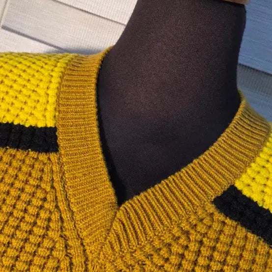 [BUNJANG] Marni Uniqlo V-Neck Knit Sweater / 마르니 유니클로 겨자색/노란색 V넥 니트 스웨터