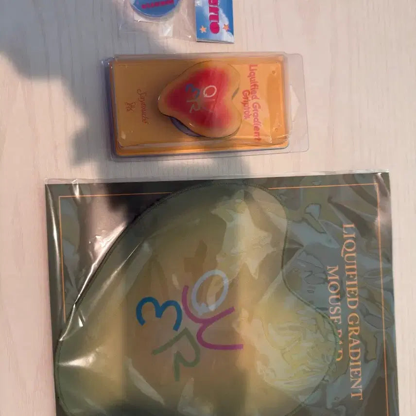 [BUNJANG] QWER Mouse Pad + GripTok Bundle Set / QWER 마우스 패드 + 그립톡 2개 미개봉 새상품 일괄