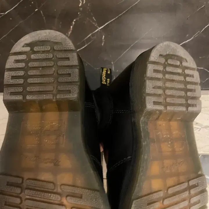 [BUNJANG] Dr. Martens 2976 Chelsea Boots Black 240 / 닥터마틴 2976 첼시 부츠 블랙 240사이즈