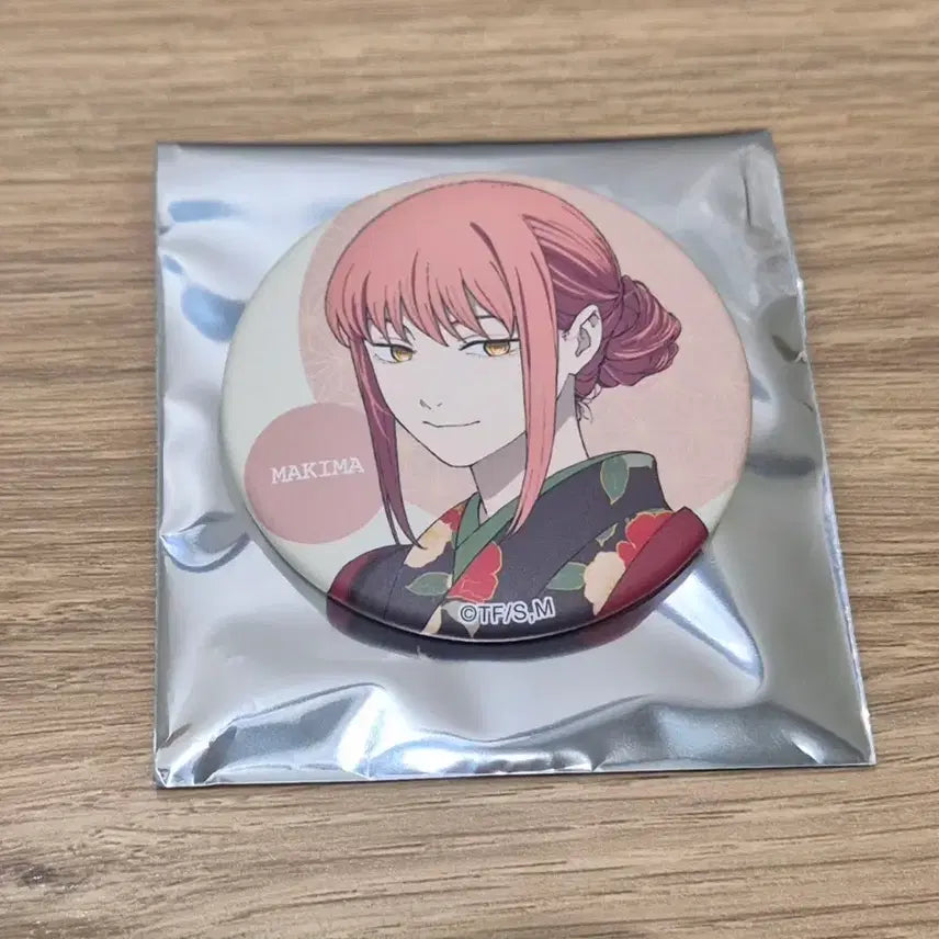 [SOLD OUT] 체인소맨 기모노 캔뱃지 마키마