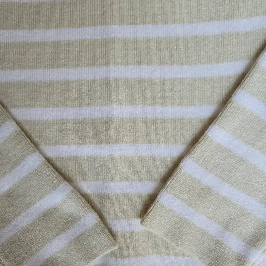 [BUNJANG] Ivory Stripe Long Sleeve T-shirt / 아이보리 스트라이프 긴팔 티셔츠