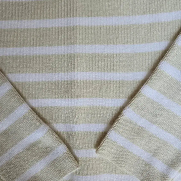 [BUNJANG] Ivory Stripe Long Sleeve T-shirt / 아이보리 스트라이프 긴팔 티셔츠