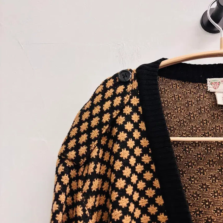 [BUNJANG] GUCCI 80s Vintage Floral Pattern Wool Cardigan / 구찌(GUCCI) 80s 희귀 올드스쿨 플라워 패턴 울 가디건