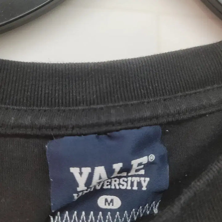 [BUNJANG] Yale Bulldog Black T-shirt / YALE 예일 불독 반팔 티셔츠 블랙