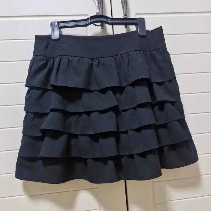 [BUNJANG] Tastars Top + lNTIME Skirt Set / 타스타스 상의+lNTIME스커트 온앤온쥬크듀엘지컷베네통럭키슈에뜨에고이스트
