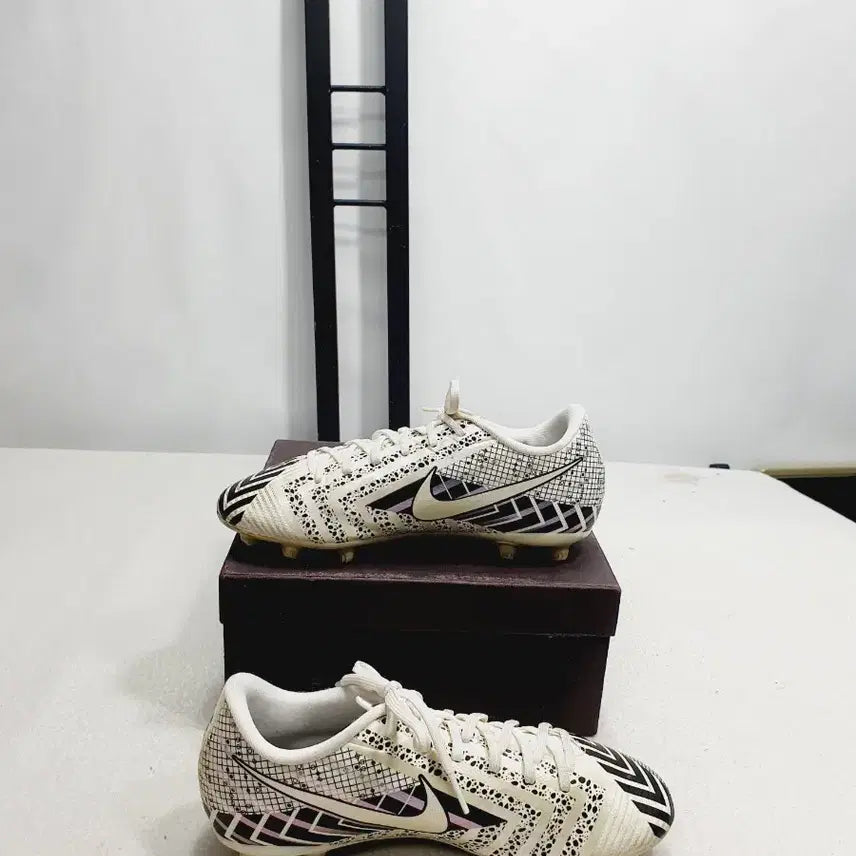 [BUNJANG] Nike Mercurial Vapor Soccer Cleats / 나이키 축구화 머큐리얼 베이퍼 220