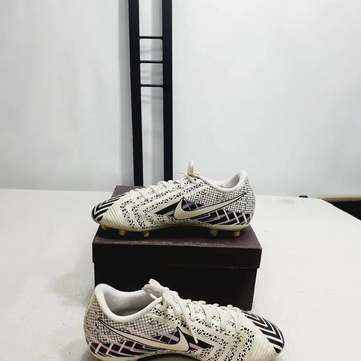 [BUNJANG] Nike Mercurial Vapor Soccer Cleats / 나이키 축구화 머큐리얼 베이퍼 220