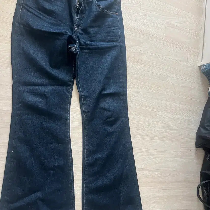 [SOLD OUT] 엘무드 잔느 플레어팬츠 생지 46