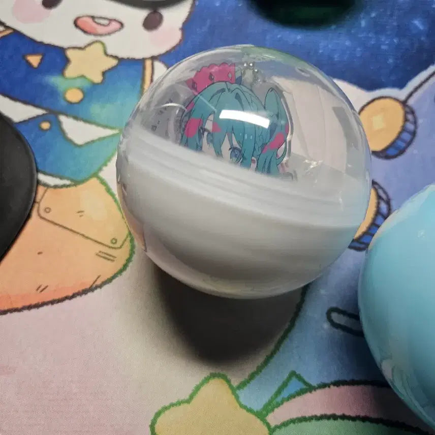 [BUNJANG] Racing Miku 2025 Acrylic Keyring / 레이싱 미쿠 2025 아크릴 키링 가챠 팝니다!