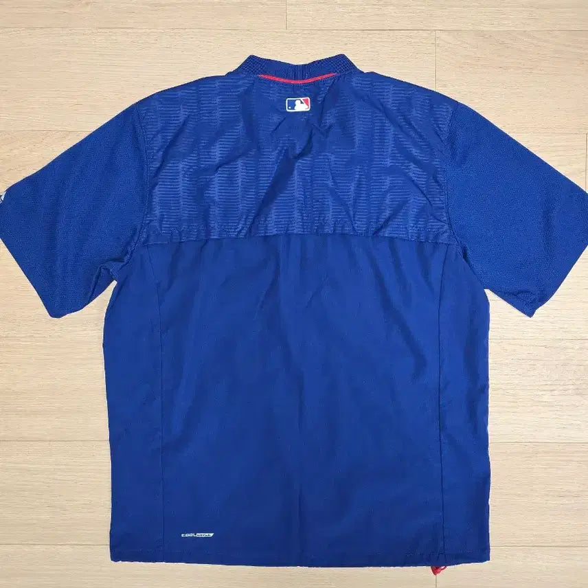 [BUNJANG] Majestic Authentic Cool Base On-Field Texas Rangers Short Sleeve Windbreaker (Size M/105) / 마제스틱 어센틱 쿨베이스 온필드 텍사스 레인져스 반팔바람막이 M(105)